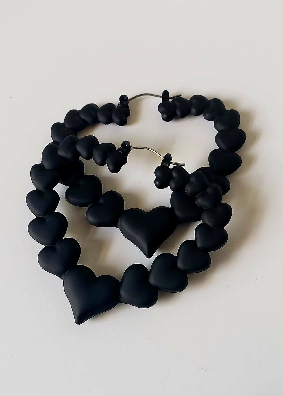 Black Heart Shaped Hoop Earrings- Gold-plated