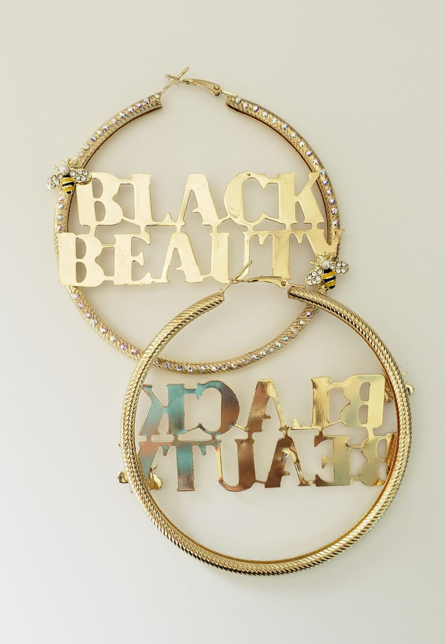 Gold-plated Hoop Earrings with Gold-plate (Black Beauty) with Bubble Bees