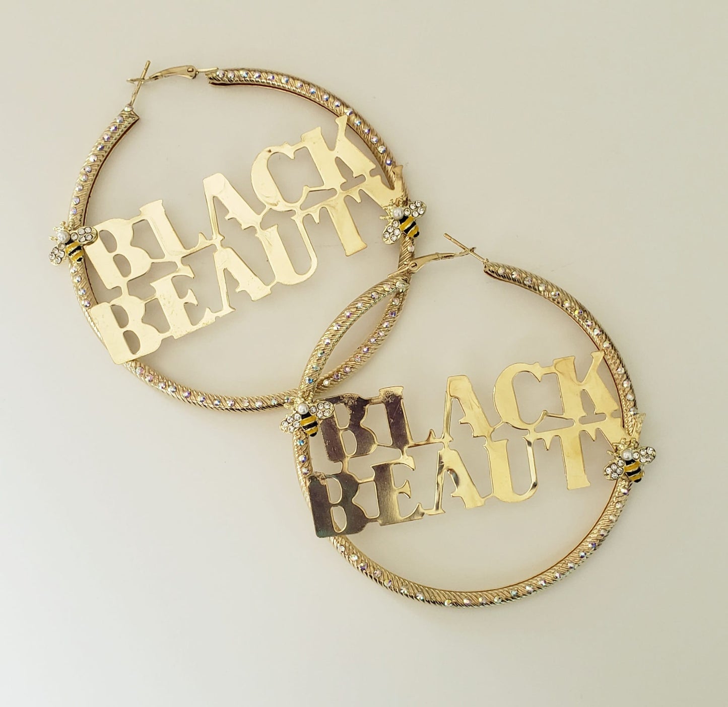 Gold-plated Hoop Earrings with Gold-plate (Black Beauty) with Bubble Bees
